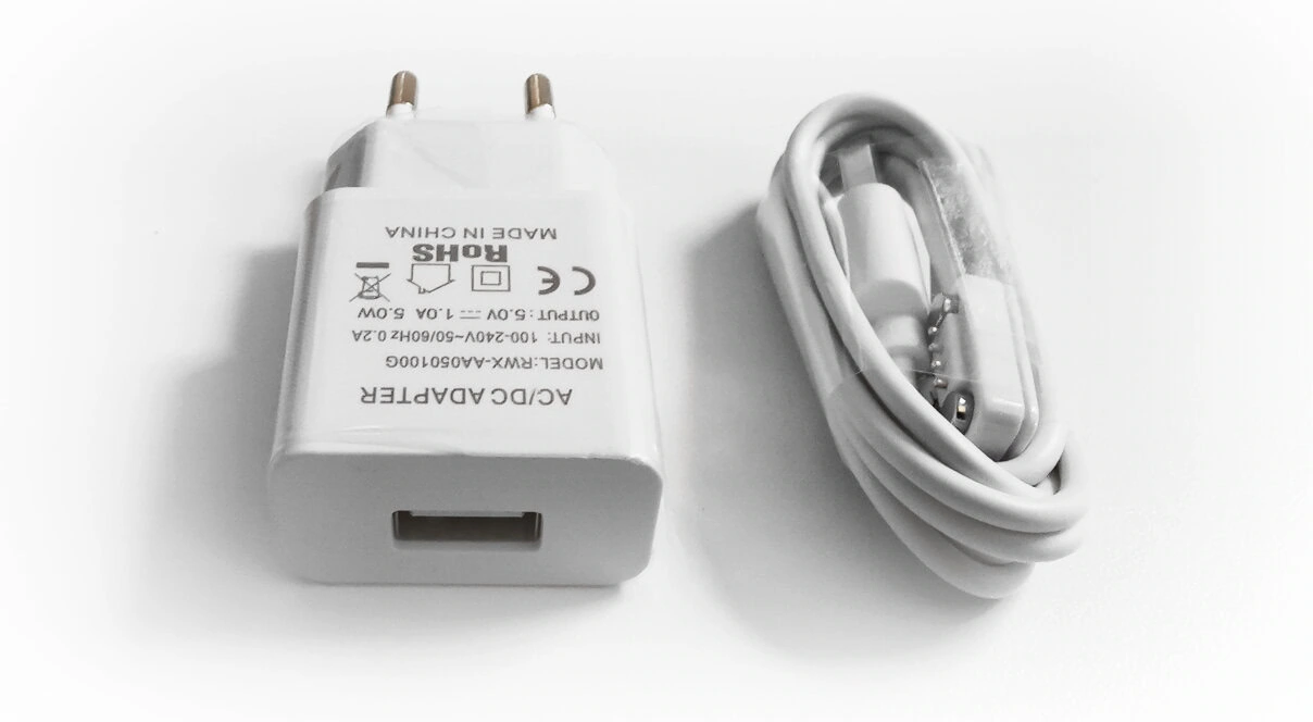 ladestecker-notfallknopf Netzstecker und Ladekabel für M-GUARD PRO – Bild 1